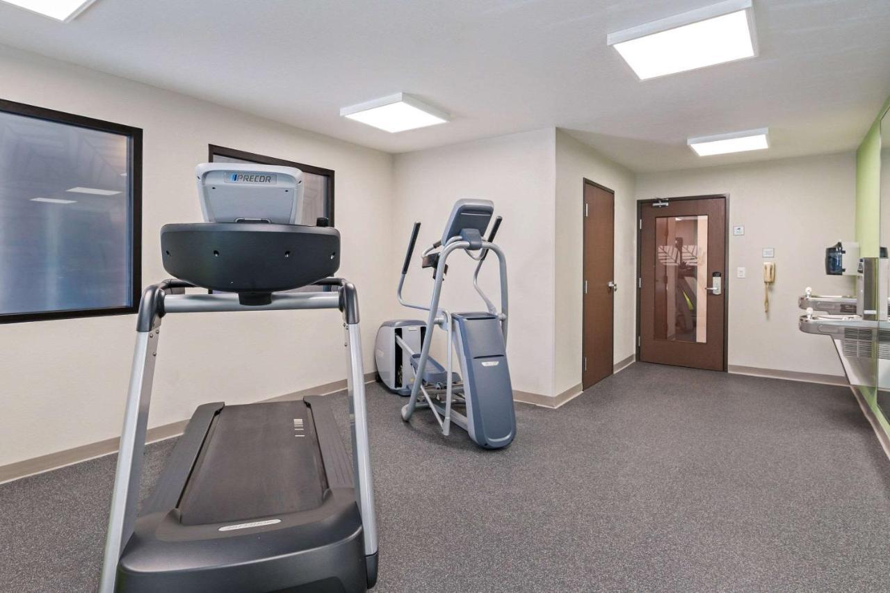Woodspring Suites Davenport Quad Cities Eksteriør bilde